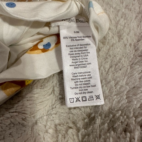 HP💙5/$25💙 Angel Dear Viscose Knotted Hat 0-3M NWT - Picture 3 of 3